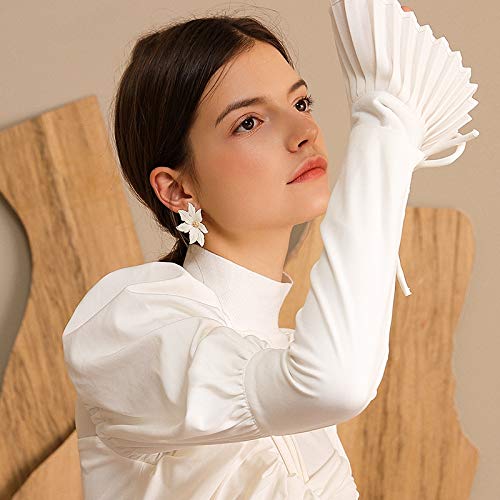 VTYILES Pendientes De Flores Blancas para Mujeres Pendientes De Temperamento De Cuatro Estaciones Joyas De Oreja Retro Oro Blanco Cremoso