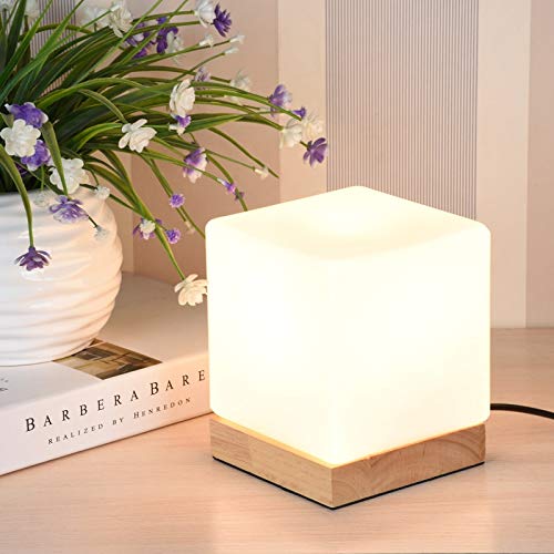 Wlgt Lámpara de mesa creativa pequeña de vidrio cuadrado Dormitorio Lámpara de mesita nórdica simple Azúcar Dulce Decoración romántica Lámpara de mesa de material de madera sólida