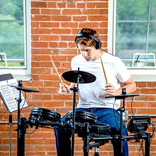 Alesis Nitro Mesh Kit - Batería Electrónica Musical de Ocho Piezas con Cabezales de Malla, Rack Aluminio, 385 Sonidos, 60 Pistas para tocar, Baquetas de Batería, Cableado y llave de batería incluidos