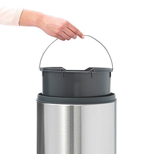 Brabantia Touch Bin Cubo de Basura, 30 litros, Anti-Huellas, De plástico, Acero Inoxidable, Mate antihuellas