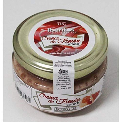 Cesta de Navidad para regalo de empresas con vino, cava, bombones, cremas y pates.