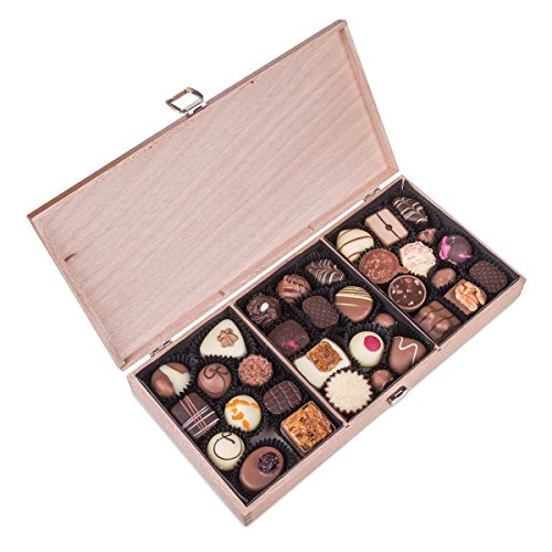 ChocoPrestige - 30 exclusivos Surtido De Pralinés | bombones Praliné | regalo en caja de madera | sabores | Chocolate | Cumpleaños | Adultos | Mujer | Hombres | Dia de la madre | Dulces navideños