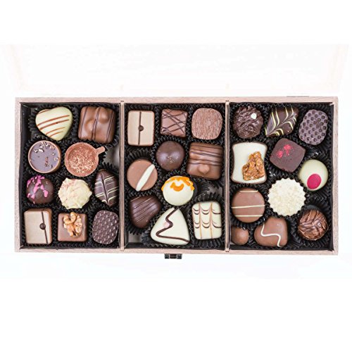 ChocoPrestige - 30 exclusivos Surtido De Pralinés | bombones Praliné | regalo en caja de madera | sabores | Chocolate | Cumpleaños | Adultos | Mujer | Hombres | Dia de la madre | Dulces navideños