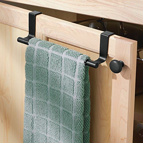 mDesign Soporte para toallas y repasadores -Toallero para cocina colgante - Accesorio para armario, se coloca sobre la puerta sin herramientas - Largo: 23 cm - negro mate