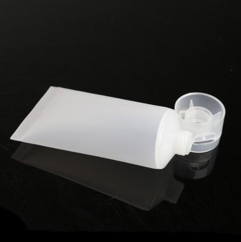 20 botes de viaje de 10 ml / 15 ml / 30 ml / 50 ml transparentes vacíos y rellenables para transportar productos cosméticos, champú, gel o loción corporal.