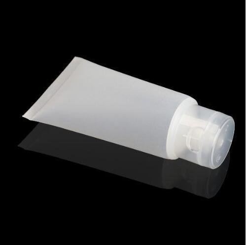20 botes de viaje de 10 ml / 15 ml / 30 ml / 50 ml transparentes vacíos y rellenables para transportar productos cosméticos, champú, gel o loción corporal.