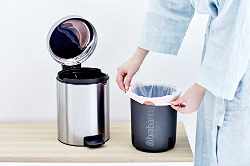 Brabantia Cubo de Basura con Pedal, Inoxidable, Acero Mate Anti-Huellas, 5 l