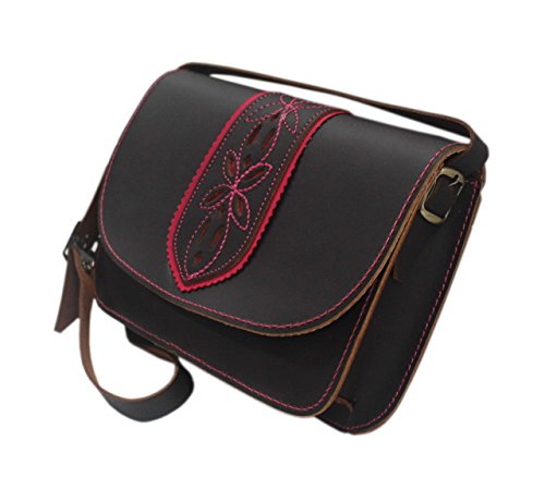 Funrey Bolso rociero de piel marrón Chocolate de Ubrique.Tiene Cabida para llevar Móvil, pañuelos, neceser, llaves, etc. Especial para ferias y romerías. Medidas: 20x14x6cms.
