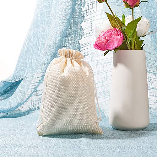 BENECREAT 25 PCS Bolsas de Arpillera con Cordón Bolsa de Yute 23x17cm Color Crema Envase de Regalo de Dulce, Chocolate, Joya para Fiesta Boda Navidad
