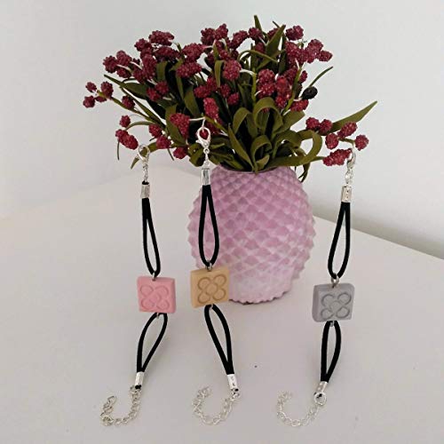 Pulsera mano Flor de Barcelona, Yumilab, Panot resina cerámica, colgante Panot, baldosa Barcelona, Cataluña.