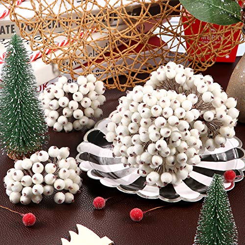 Tatuo Bayas de Acebo Falsas Escarchadas Artificiales 12 mm Mini Baya Frutas de Navidad Adornos de Flor (Blanco, 400)